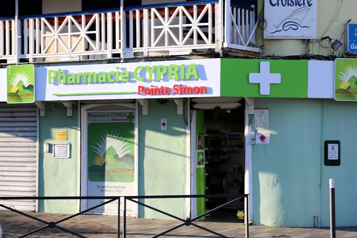 PHARMACIE CYPRIA POINTE SIMON