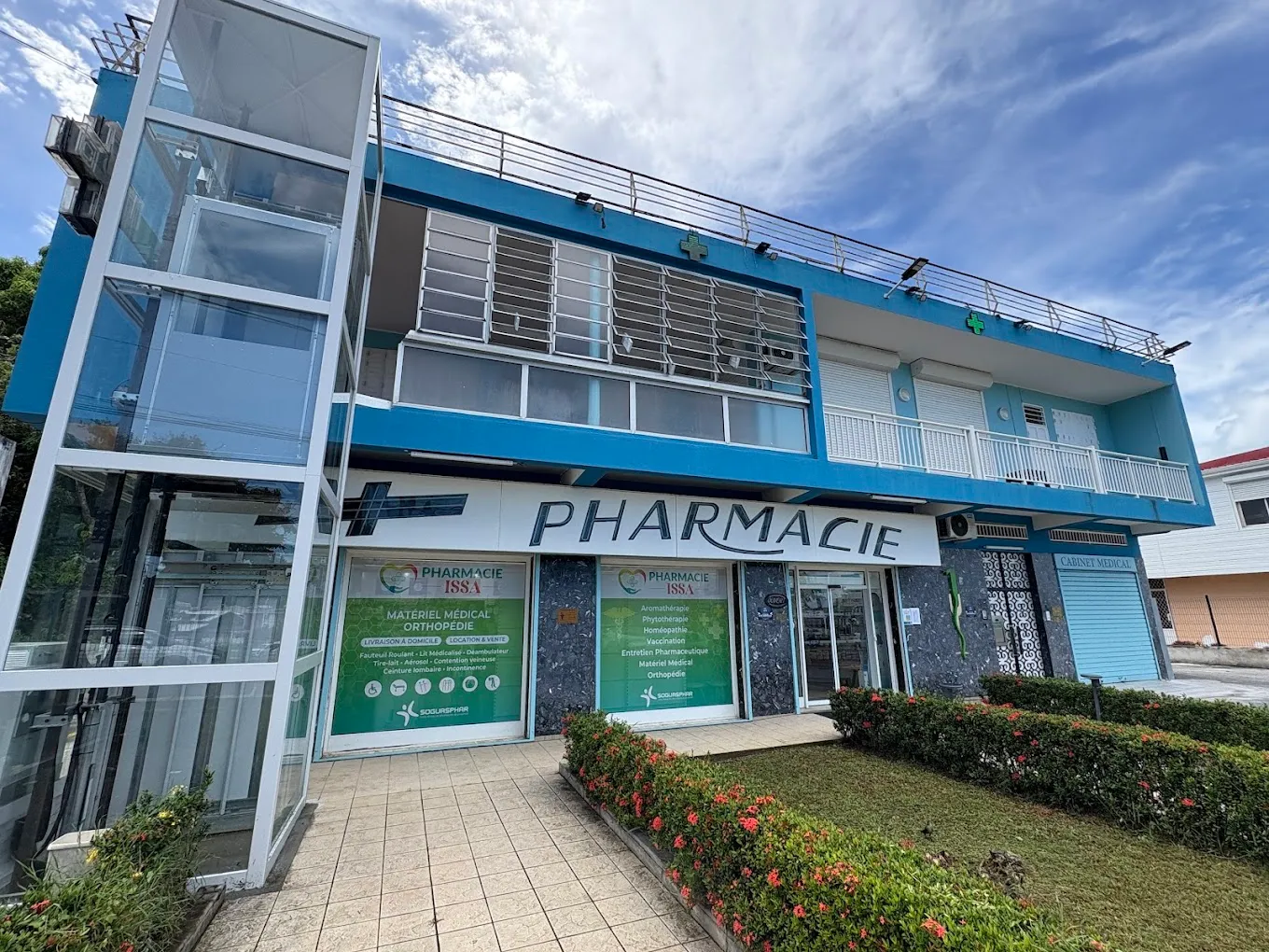 Façade de Pharmacie ISSA