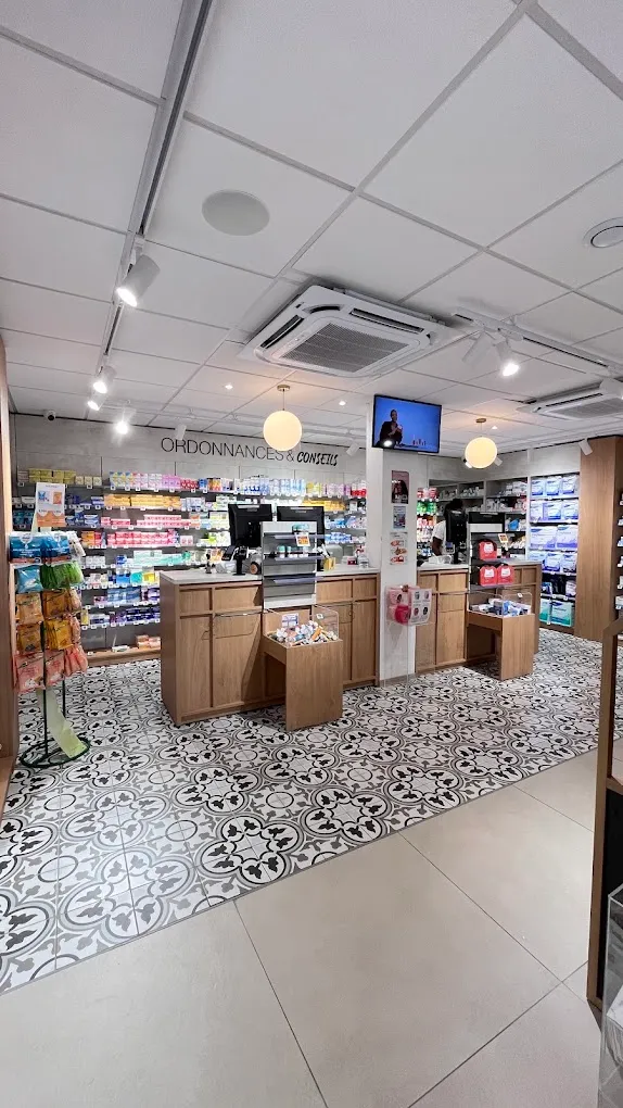 Photo 3 de PHARMACIE DE LA POINTE DU BOUT