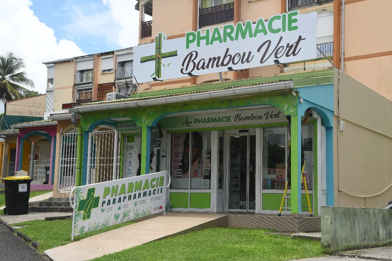 PHARMACIE BAMBOU VERT